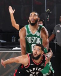  塔图姆35分绿军横扫猛龙  