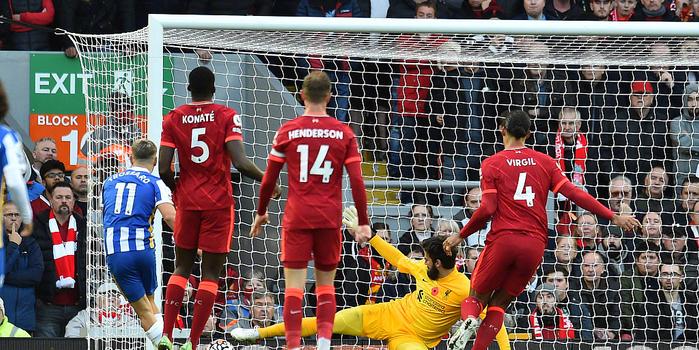  格瓦迪奥尔门线救险曼城主场惊险战平布莱顿保住不败金身